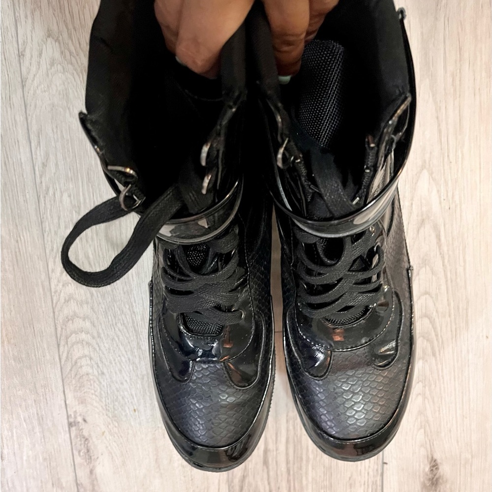 Chunky Lug Sole Lace Up Combat Ankle Boots